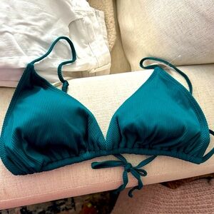 NWT Old Navy, extra large size D cup green ribbed triangle top